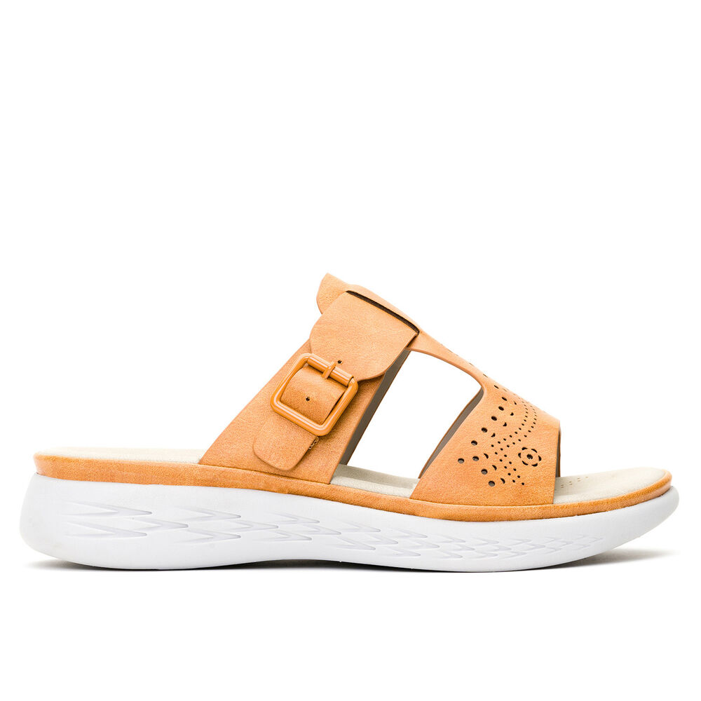 Sandalia Mujer Camel Kairi Chancleta image number 0.0